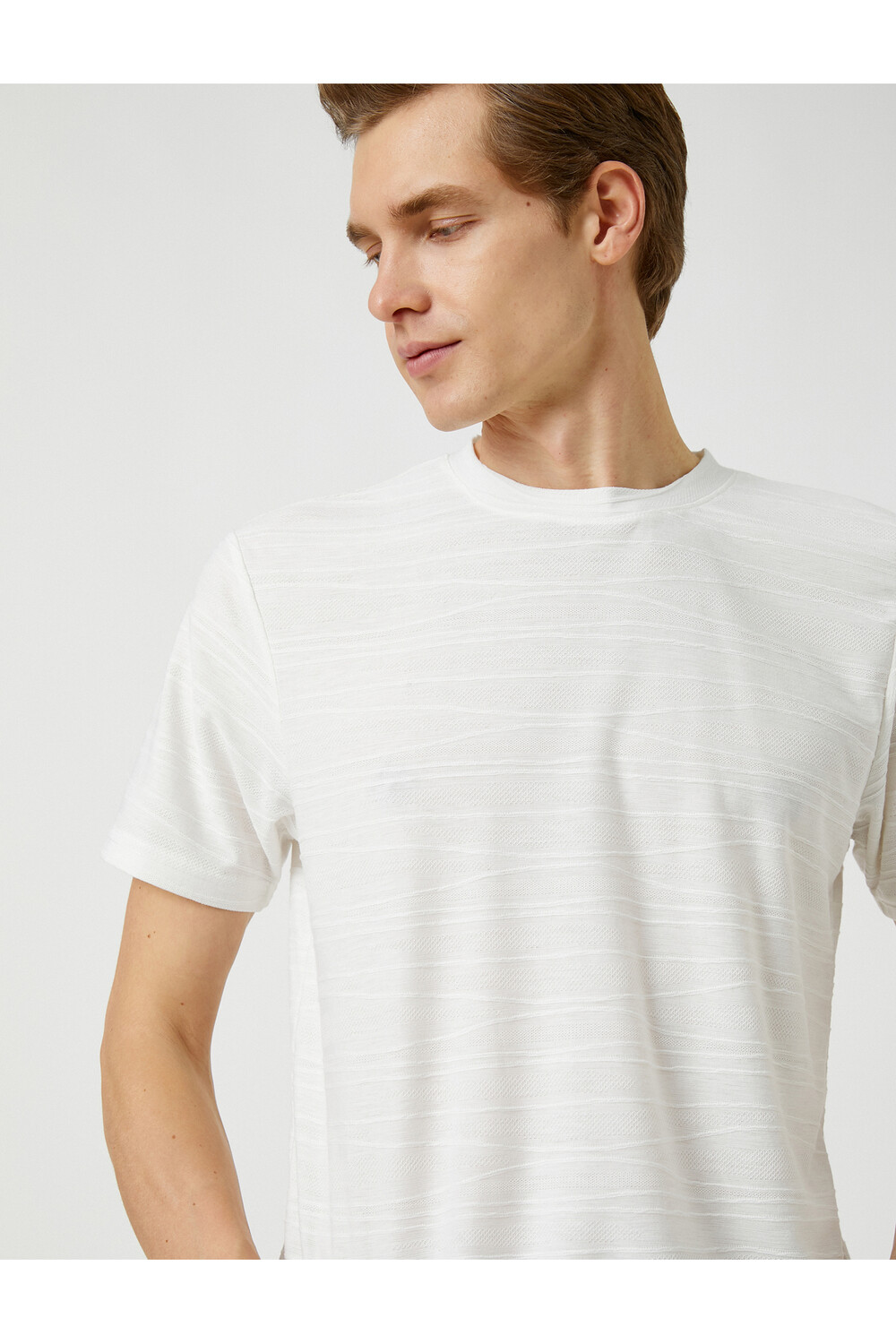 

Футболка в полоску с принтом Slim Fit с круглым вырезом и короткими рукавами Koton, белый