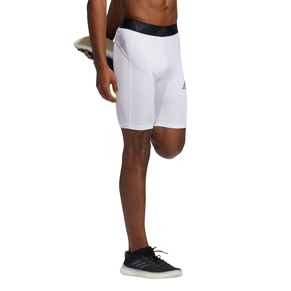 

Тайтсы adidas Techfit Short, белый