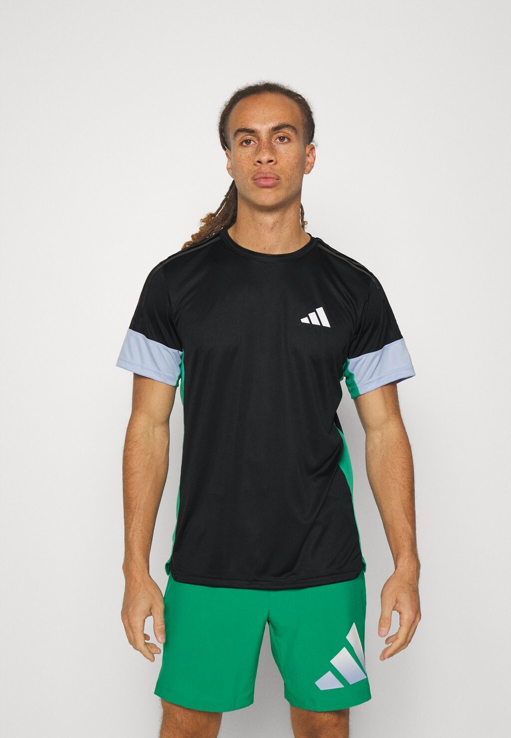 

Футболка Adidas