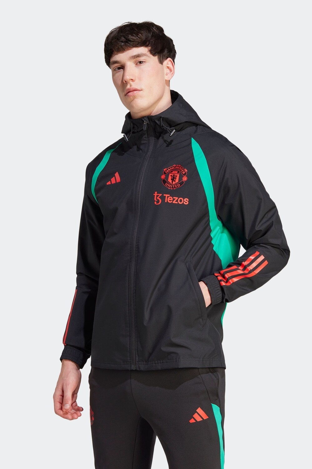 

Всепогодная куртка Manchester United Tiro 23 adidas, черный