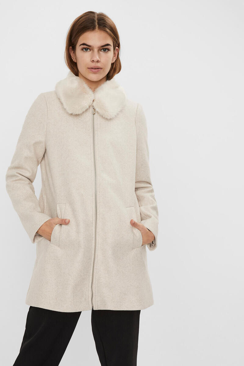 

Пальто с меховой деталью на шее Vero Moda, серый