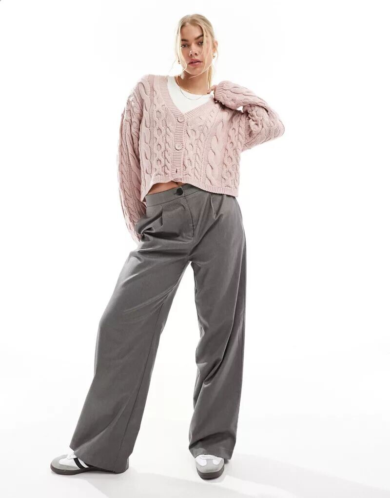 

Розовый объемный кардиган косой вязки ASOS