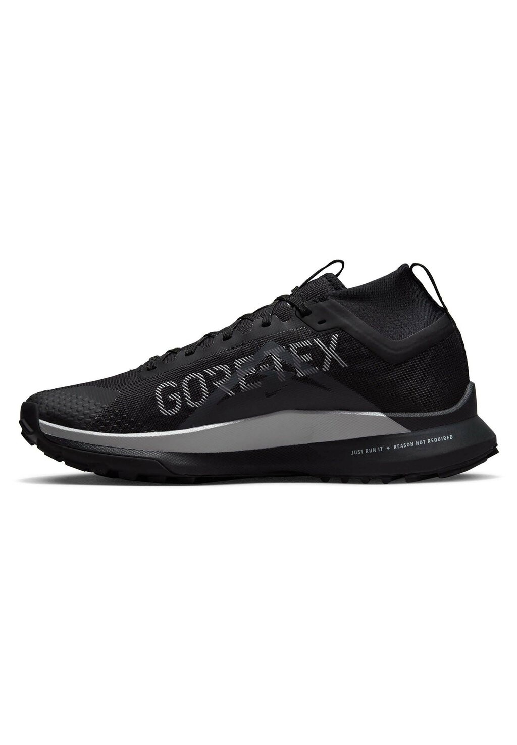

Ботинки для походов Nike