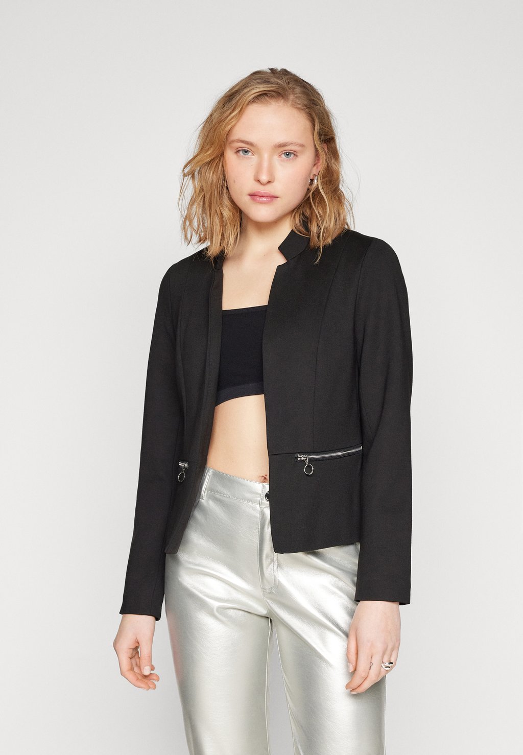 

Пиджак VMEMMA CLASSIC ZIP POCKET Vero Moda, цвет black