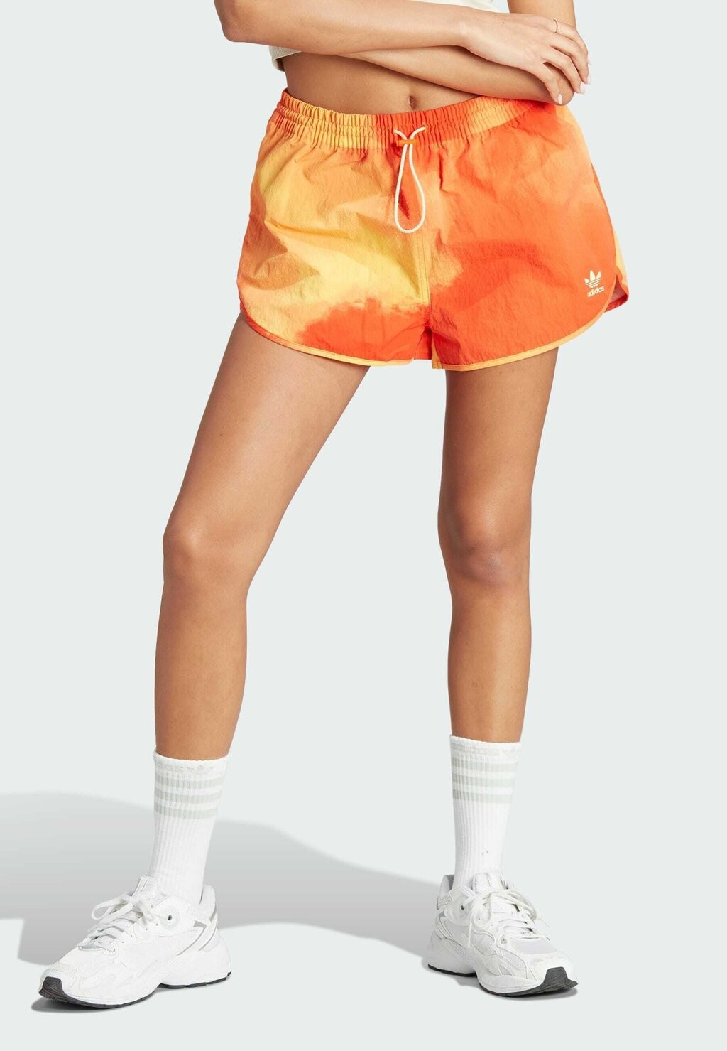

Шорты adidas Originals
