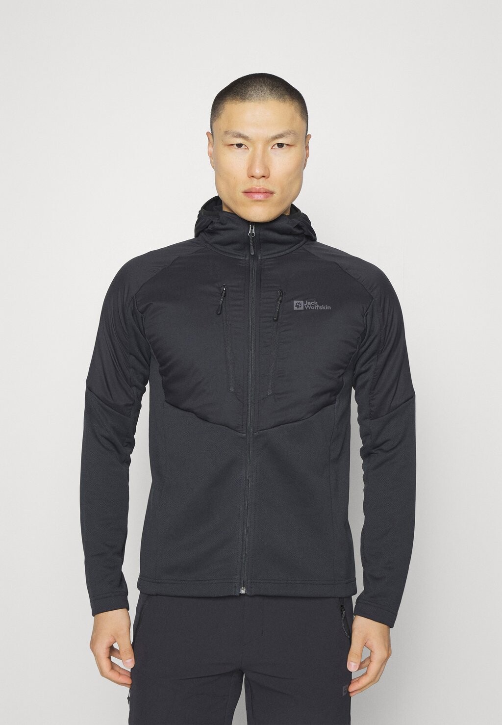 

Куртка для активного отдыха Alpgrat Pro Ins Fz M Jack Wolfskin, черный