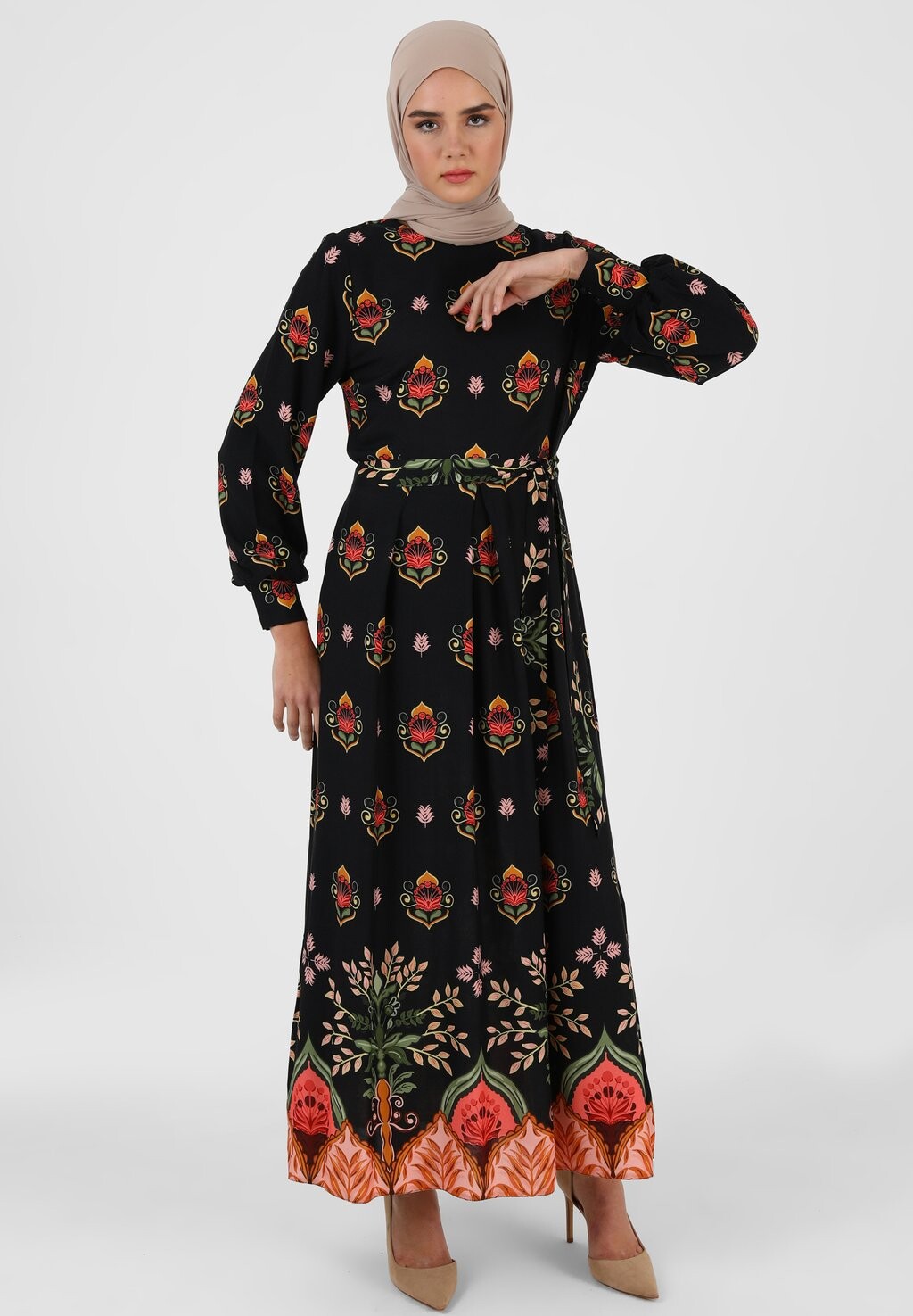 

Длинное платье Refka Modanisa, мультиколор