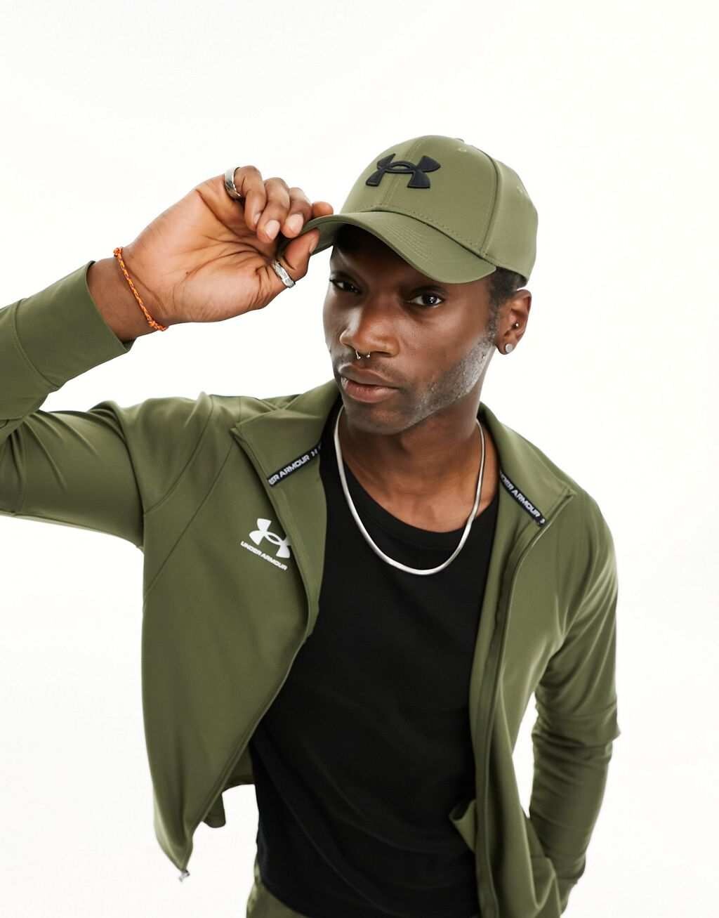 

Зеленая кепка Under Armour Blitzing