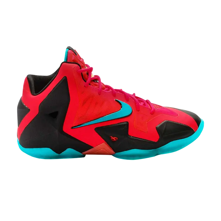 

Кроссовки Nike LeBron 11 GS 'Hero Pack', красный