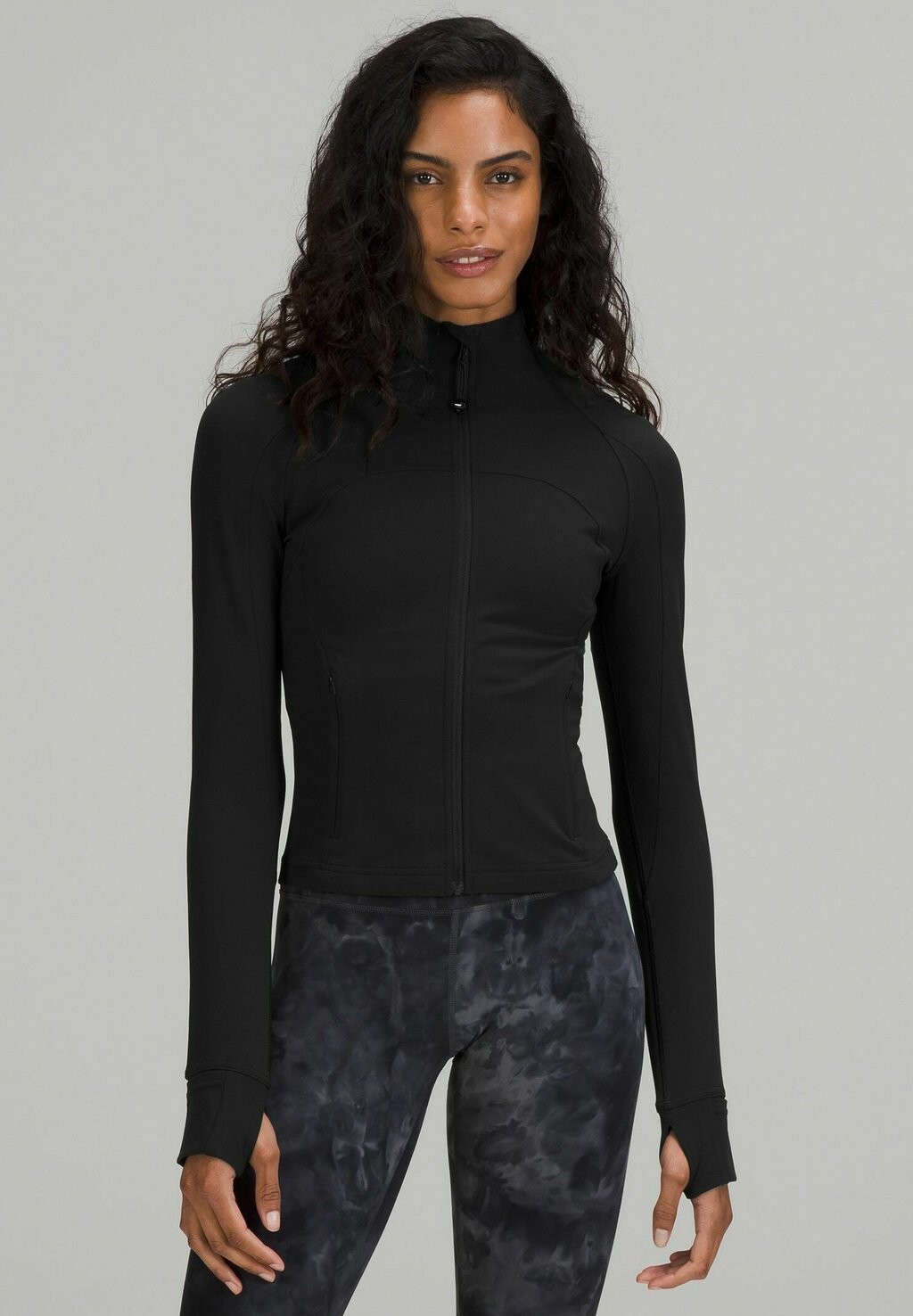 

Спортивная куртка lululemon, черный