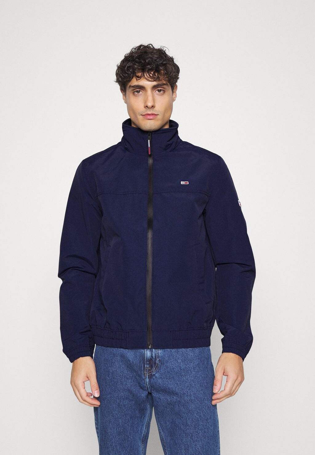 

Куртка Tommy Jeans ESSENTIAL CASUAL, темно-синий
