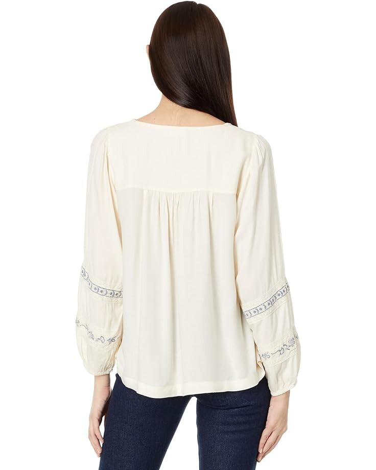 

Топ Lucky Brand Geo Embroidered Babydoll Top, цвет Eggnog