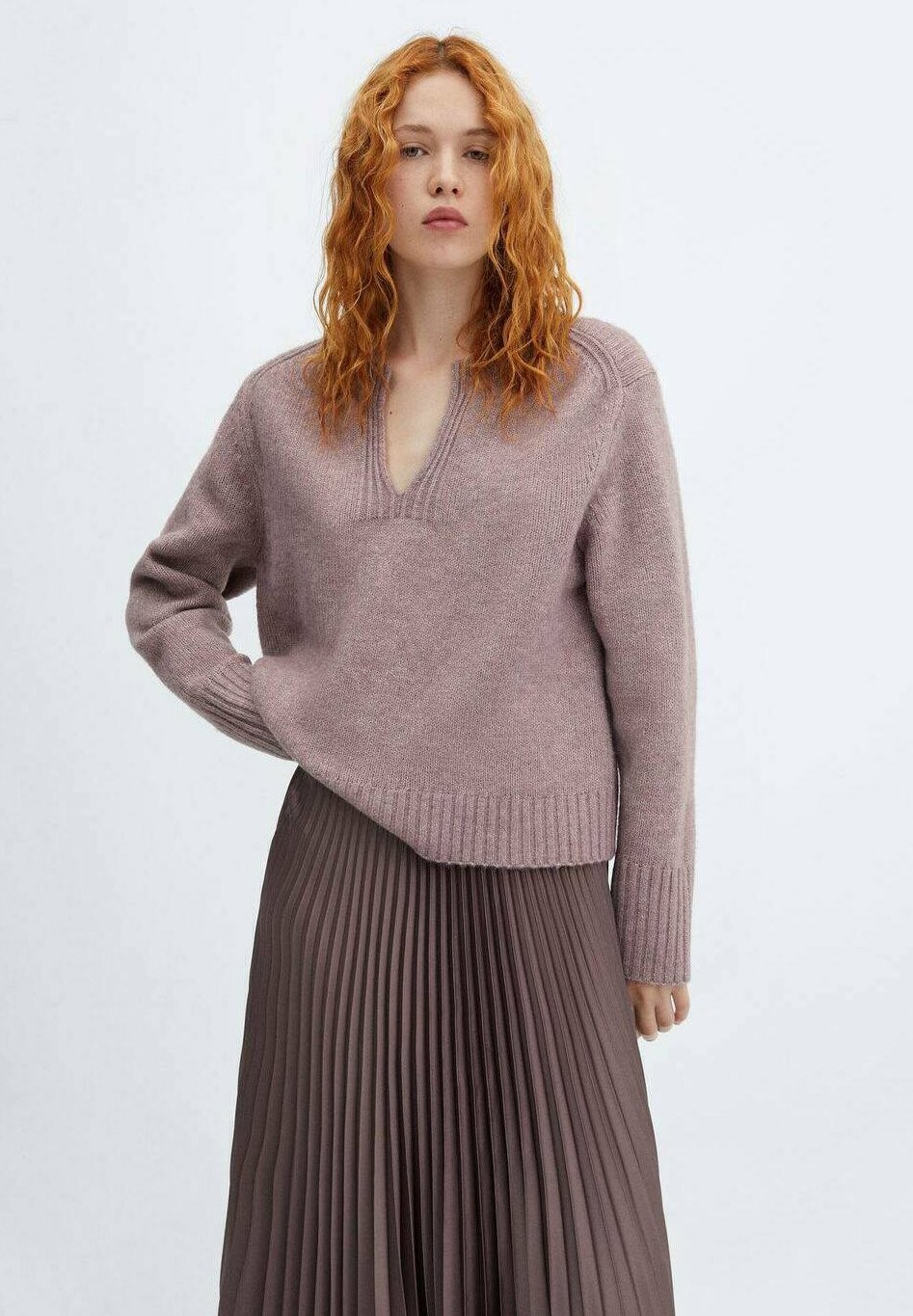 

Свитер Nieves Mango, цвет pale pink