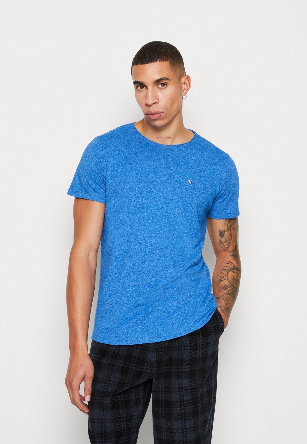 

Базовая футболка SLIM JASPE NECK Tommy Jeans, синий