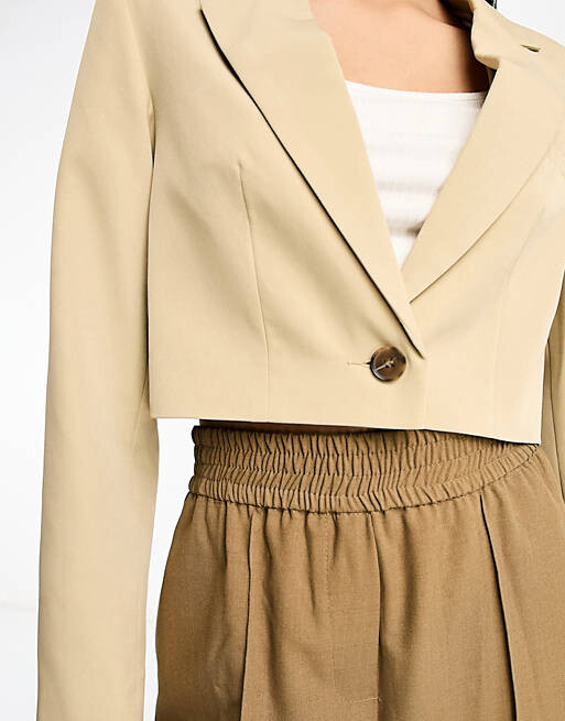 

Короткий укороченный блейзер Miss Selfridge