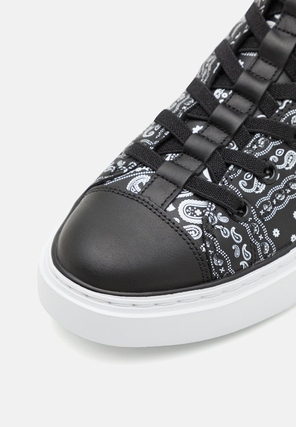 

Низкие кроссовки Snoop Dogg One Unisex Skechers, черный/белый