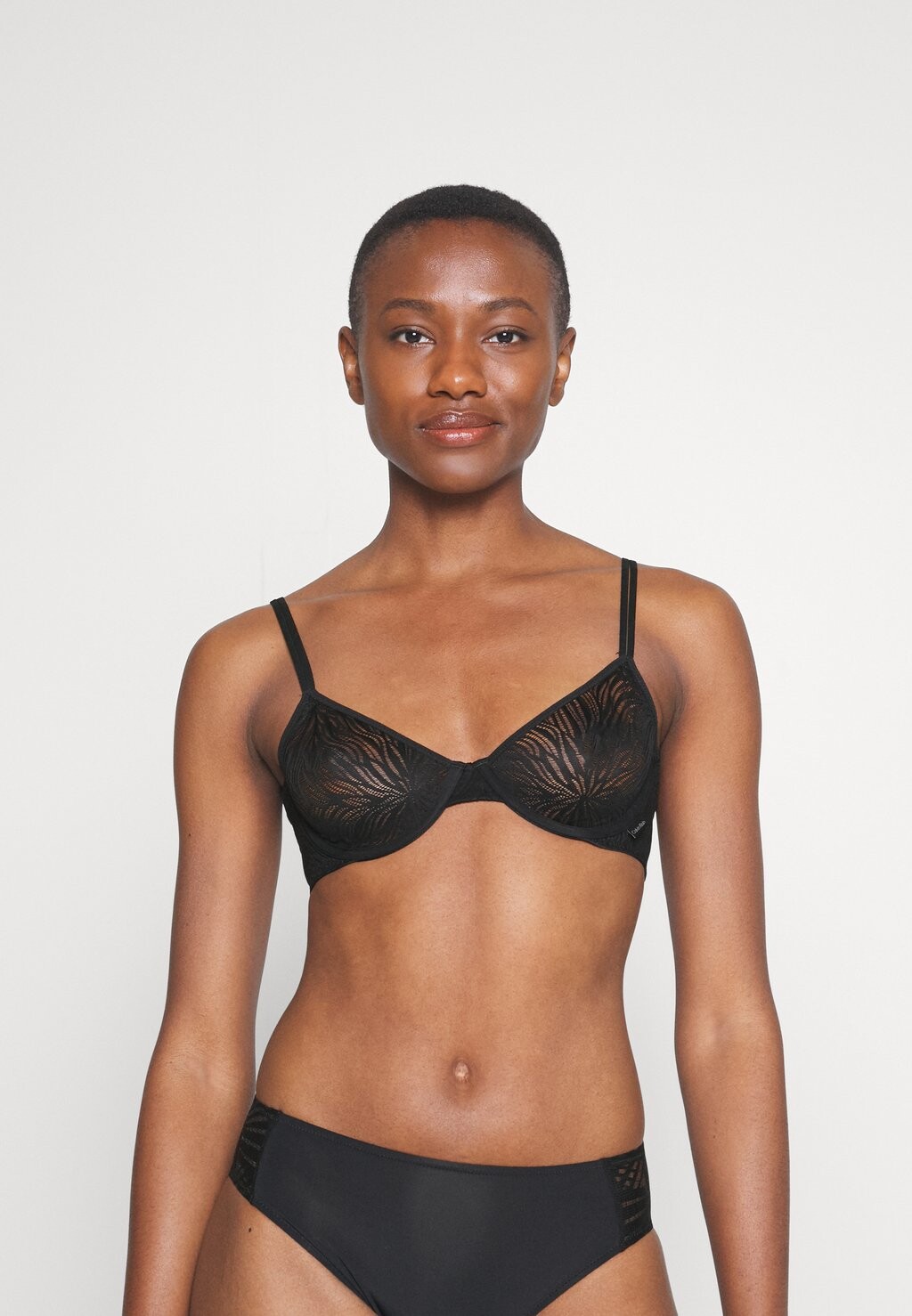 

Бюстгальтер на косточках Calvin Klein Underwear, черный