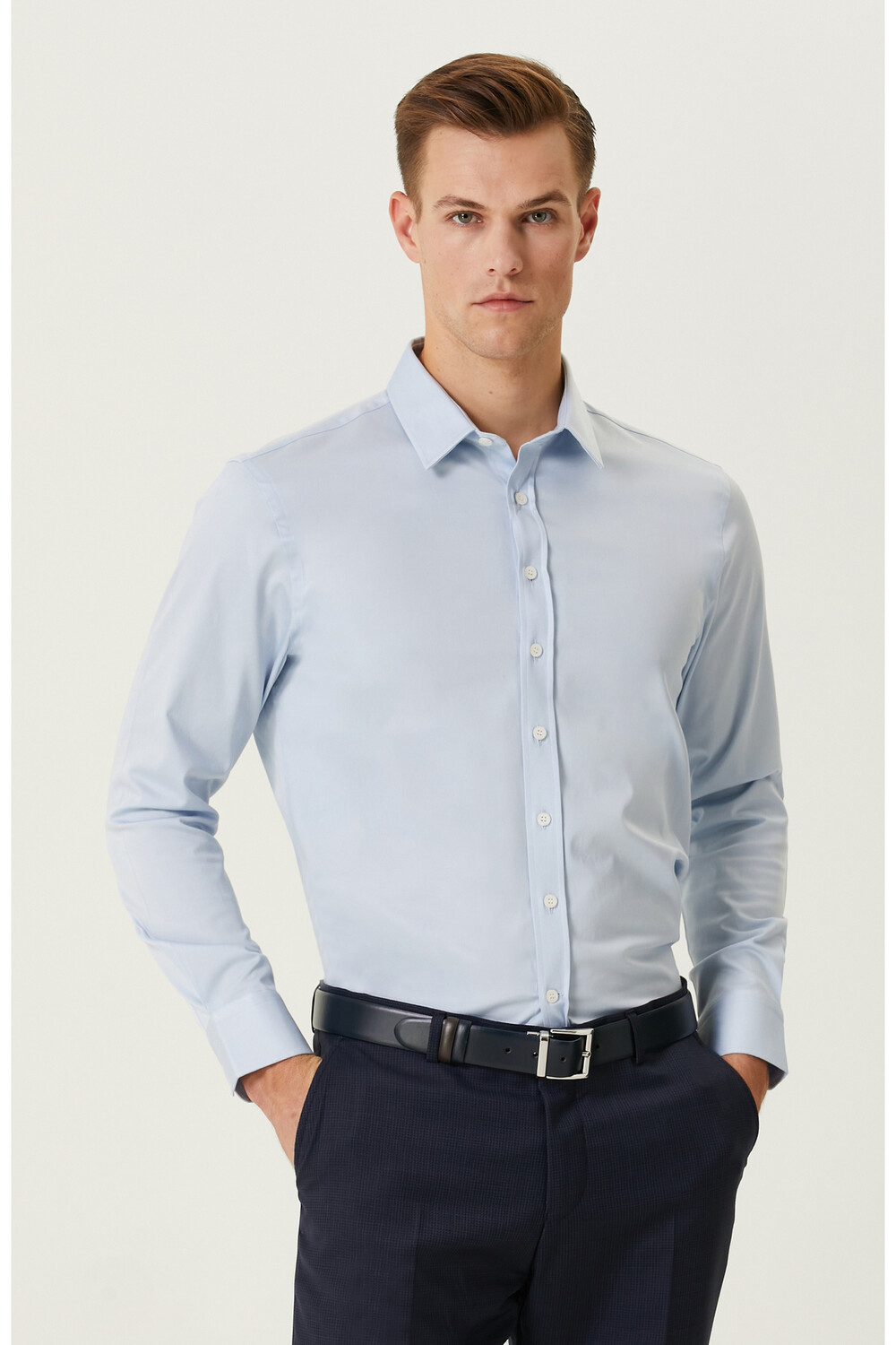 

Рубашка Slim Fit Голубая с классическим воротником Network, металлик