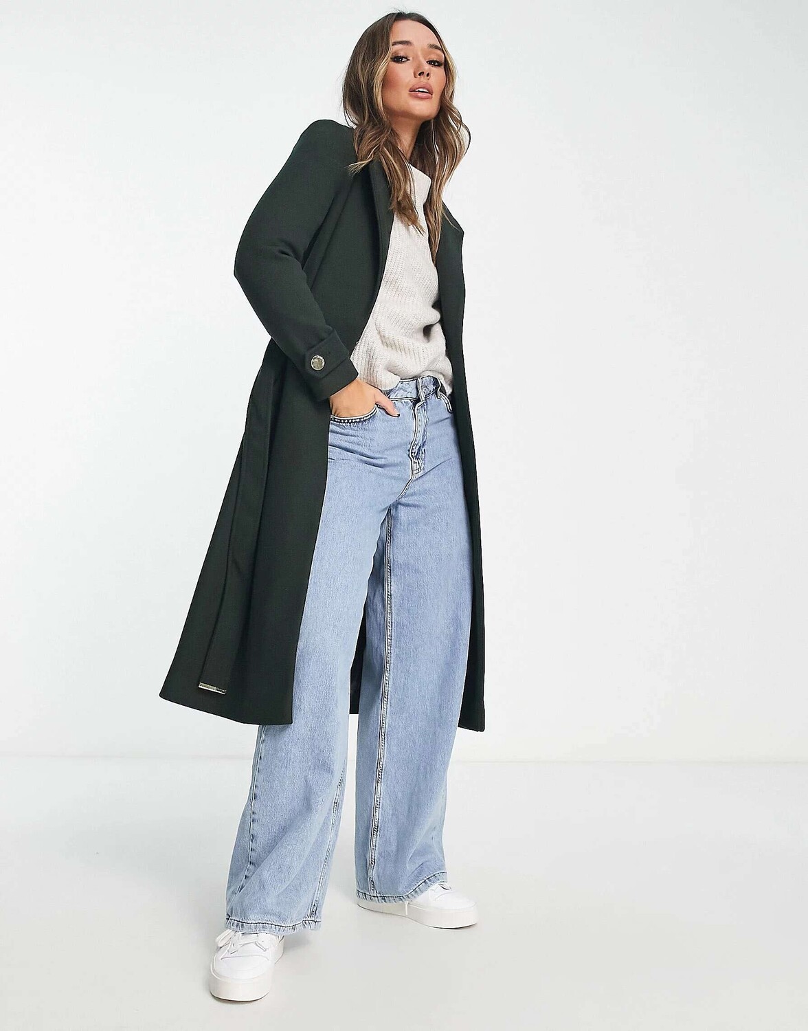 

Пальто с запахом River Island темного цвета хаки