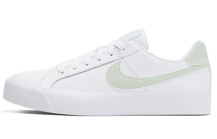

Nike Court Royale AO2810-111 Белый