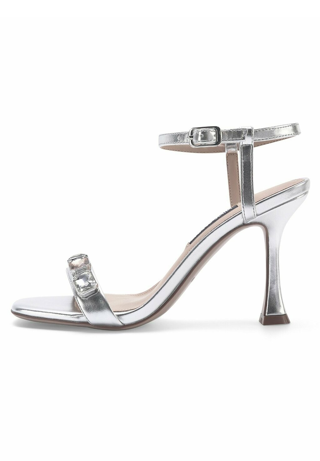 

Босоножки на каблуке Nine West