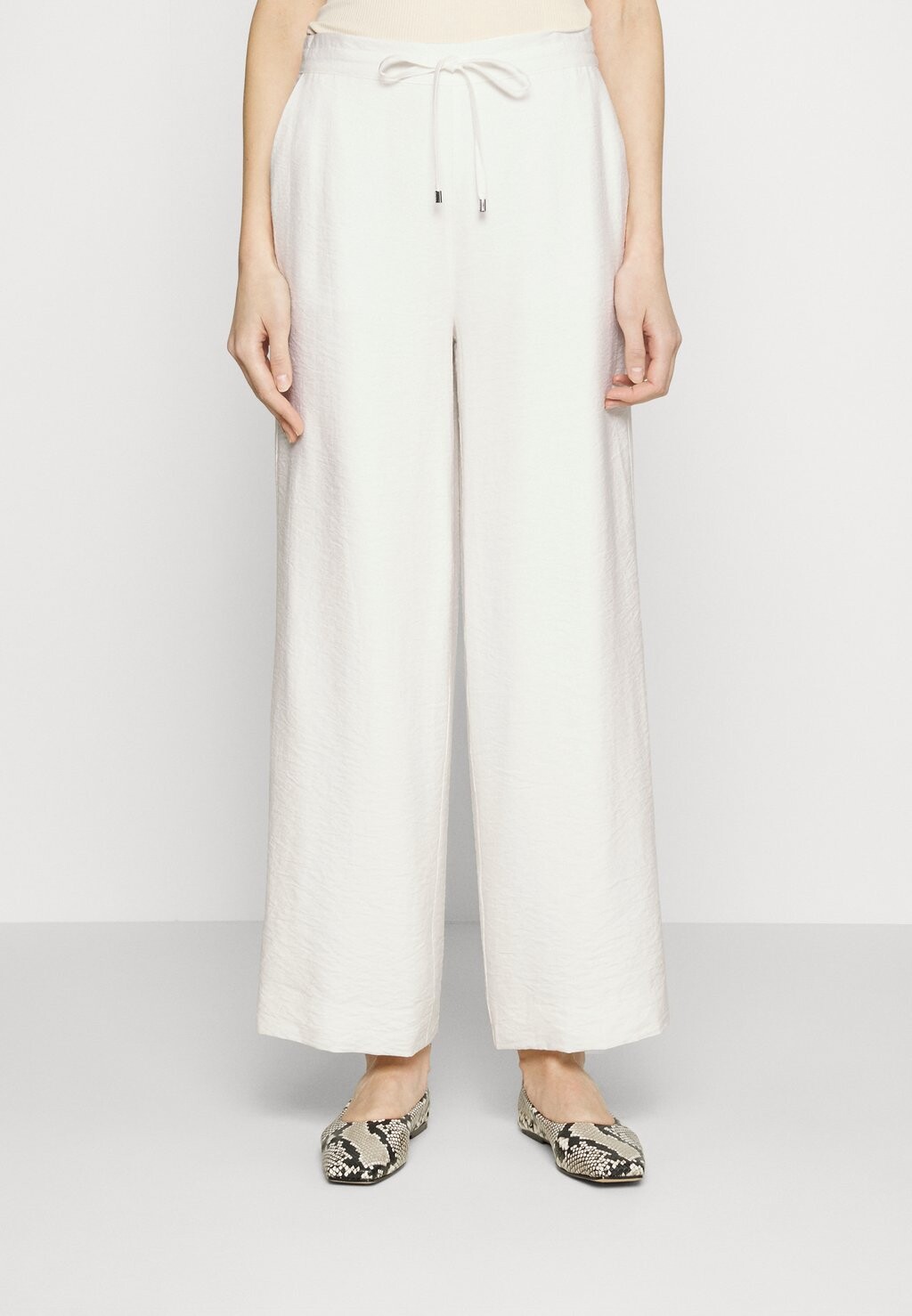 

Брюки DKNY, белый