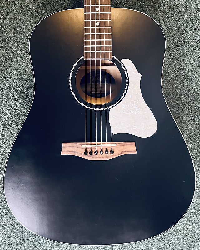 Акустическая гитара Seagull S6 Classic A/E - Thin custom polish finish, satin Black/Natural