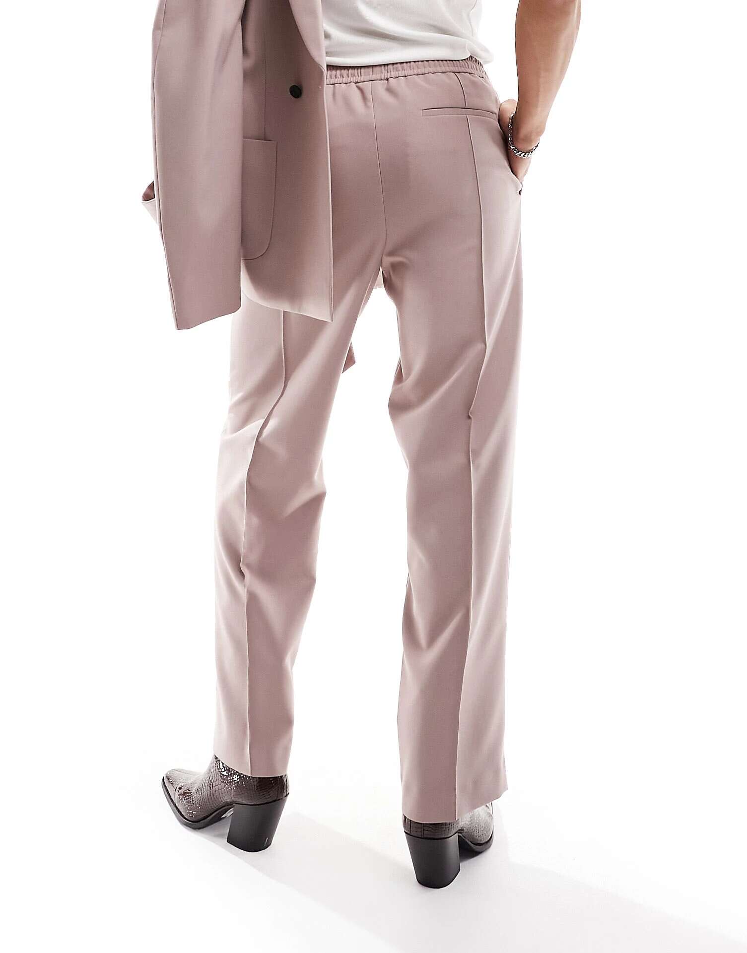 цена Розовые широкие костюмные брюки ASOS
