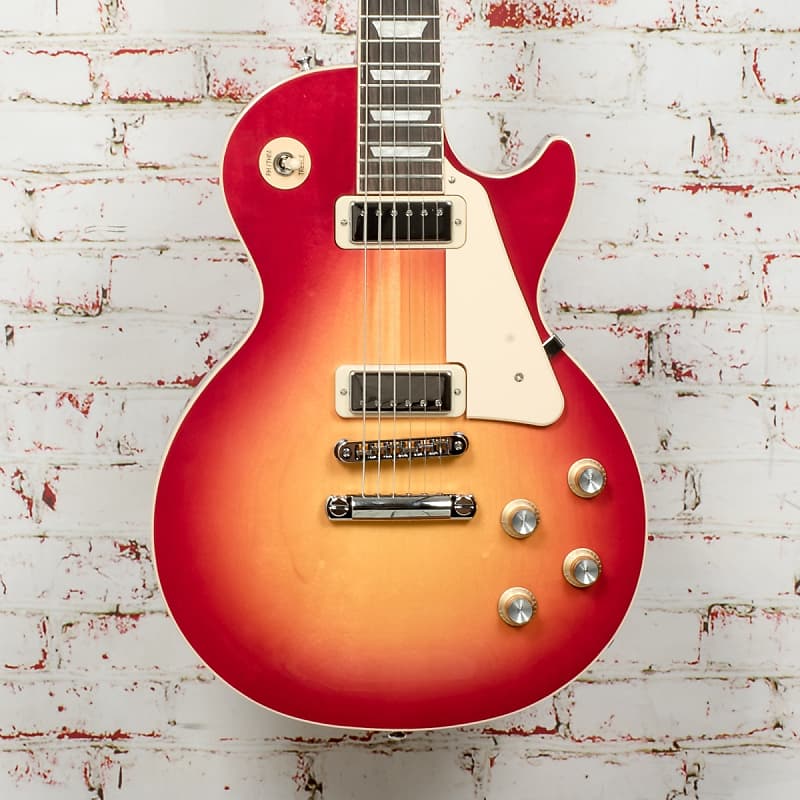 Электрогитара Gibson Les Paul Deluxe 70s - Cherry Sunburst