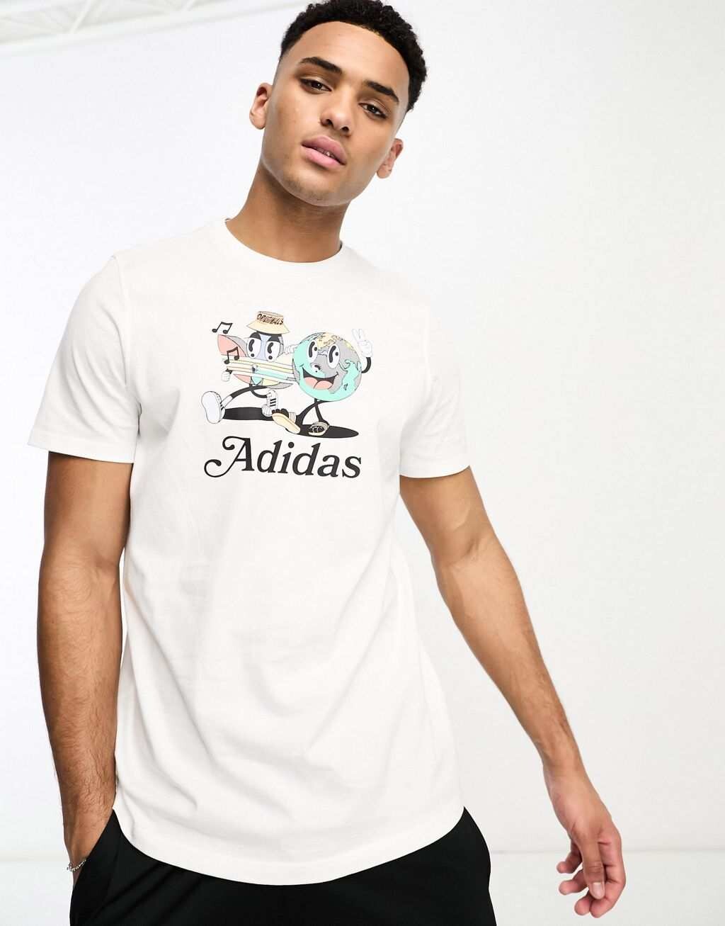 

Белая большая футболка с рисунком adidas Originals Enjoy Summer, Белый