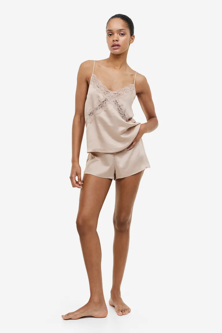 

Пижама с бретелями сверху и коротким низом H&M, розовый