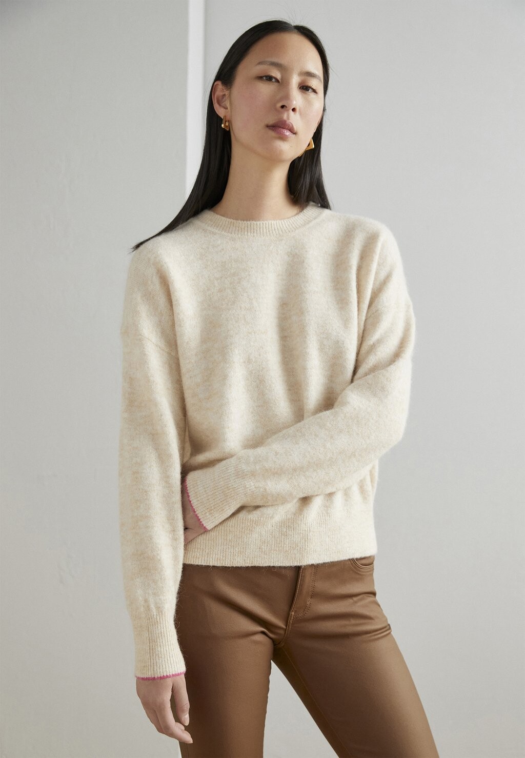

Свитшот Scotch & Soda FUZZY CREW NECK, цвет sand melange