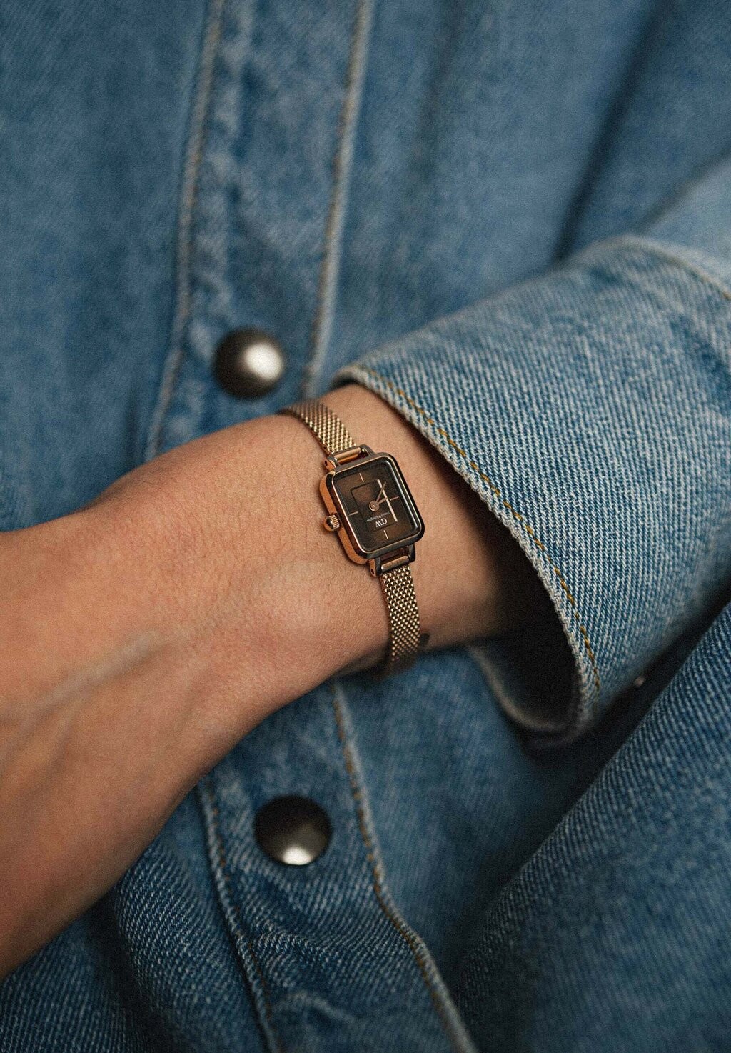 

Часы Quadro Mini Daniel Wellington, золотой
