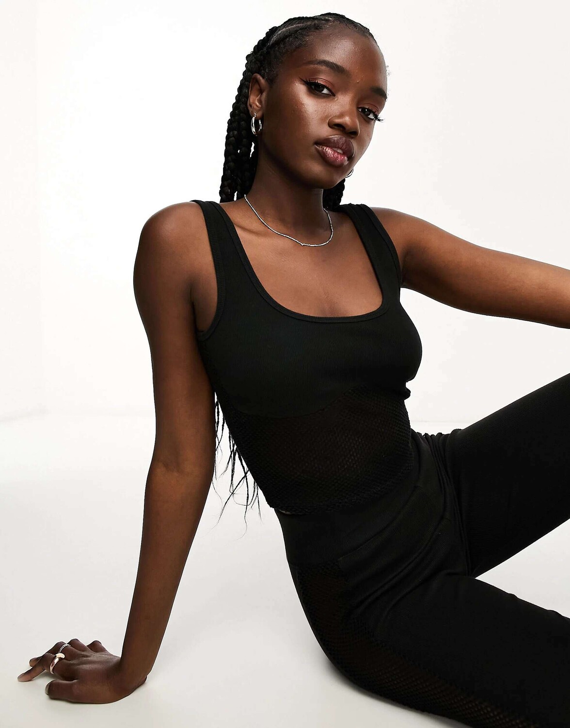 

Укороченный топ на бретельках Miss Selfridge черного цвета