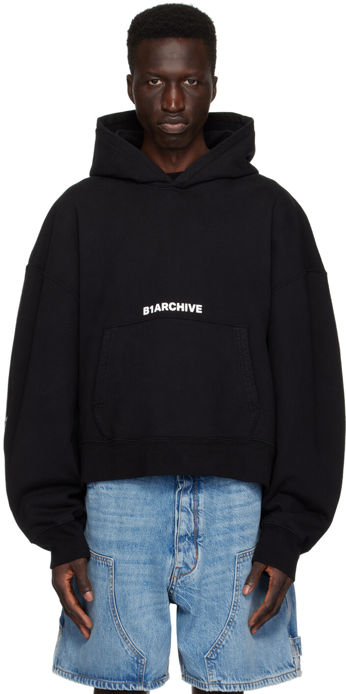 

Черный короткий худи B1Archive, цвет Black