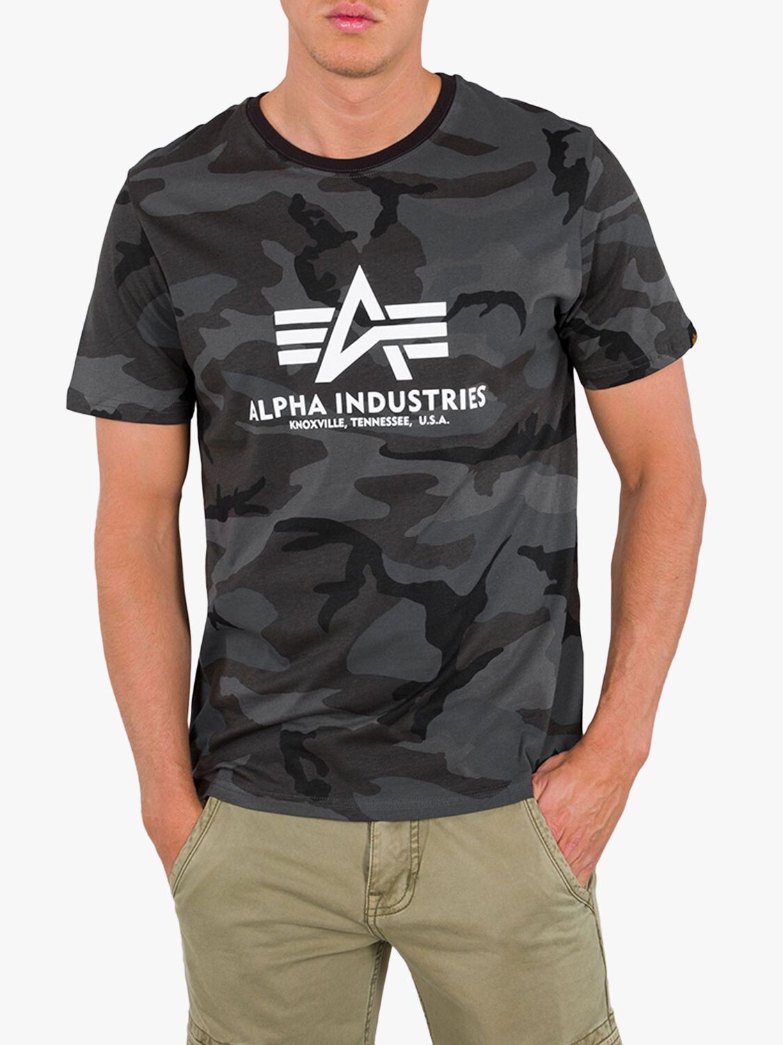 

Футболка Alpha Industries с базовым камуфляжным принтом