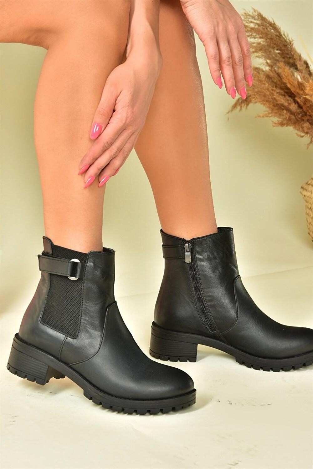 

N5550538 Черные женские ботинки Fox Shoes
