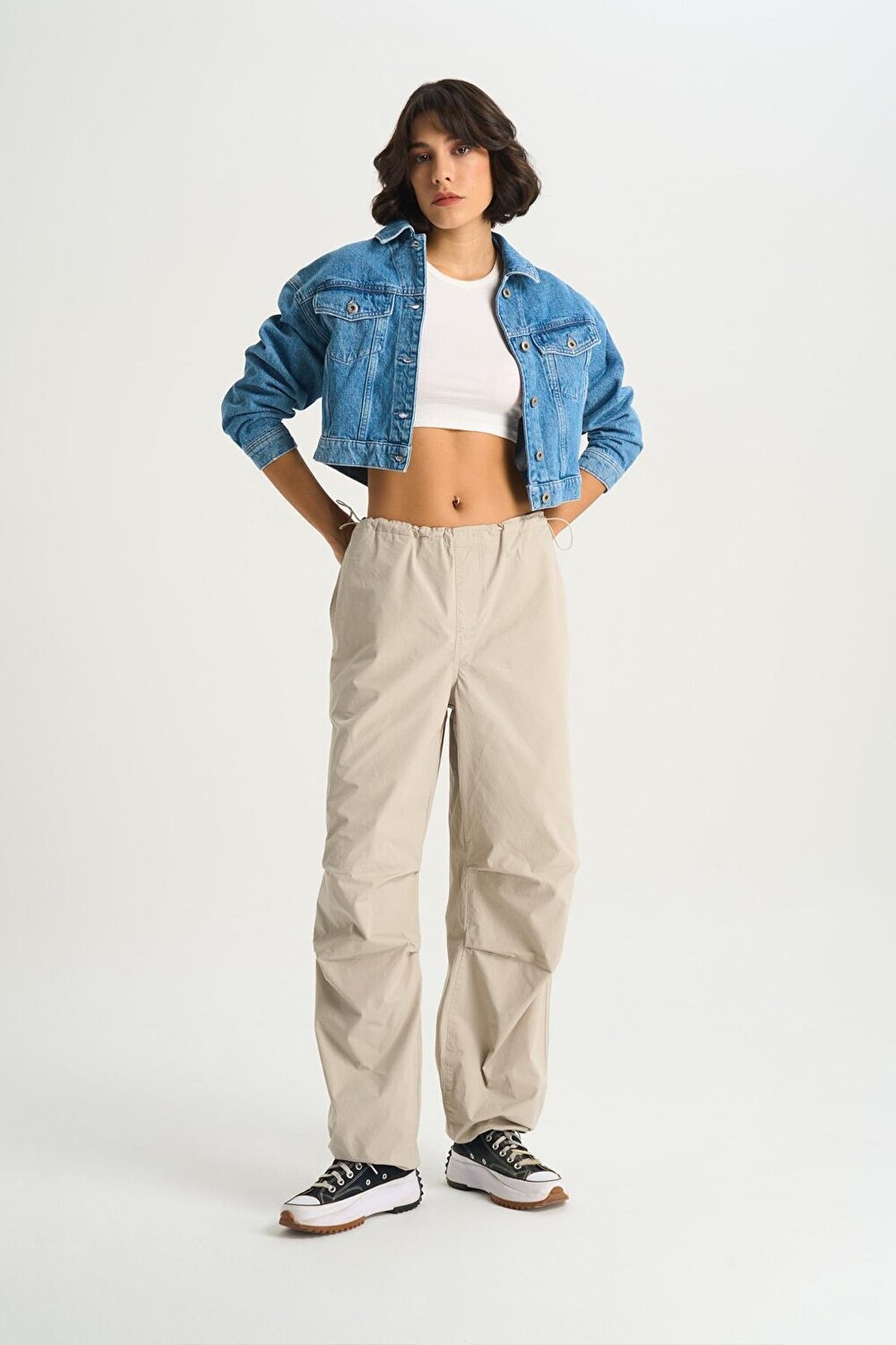 

Женские джинсовые брюки цвета камня Parachute C 4807-007 CROSS JEANS