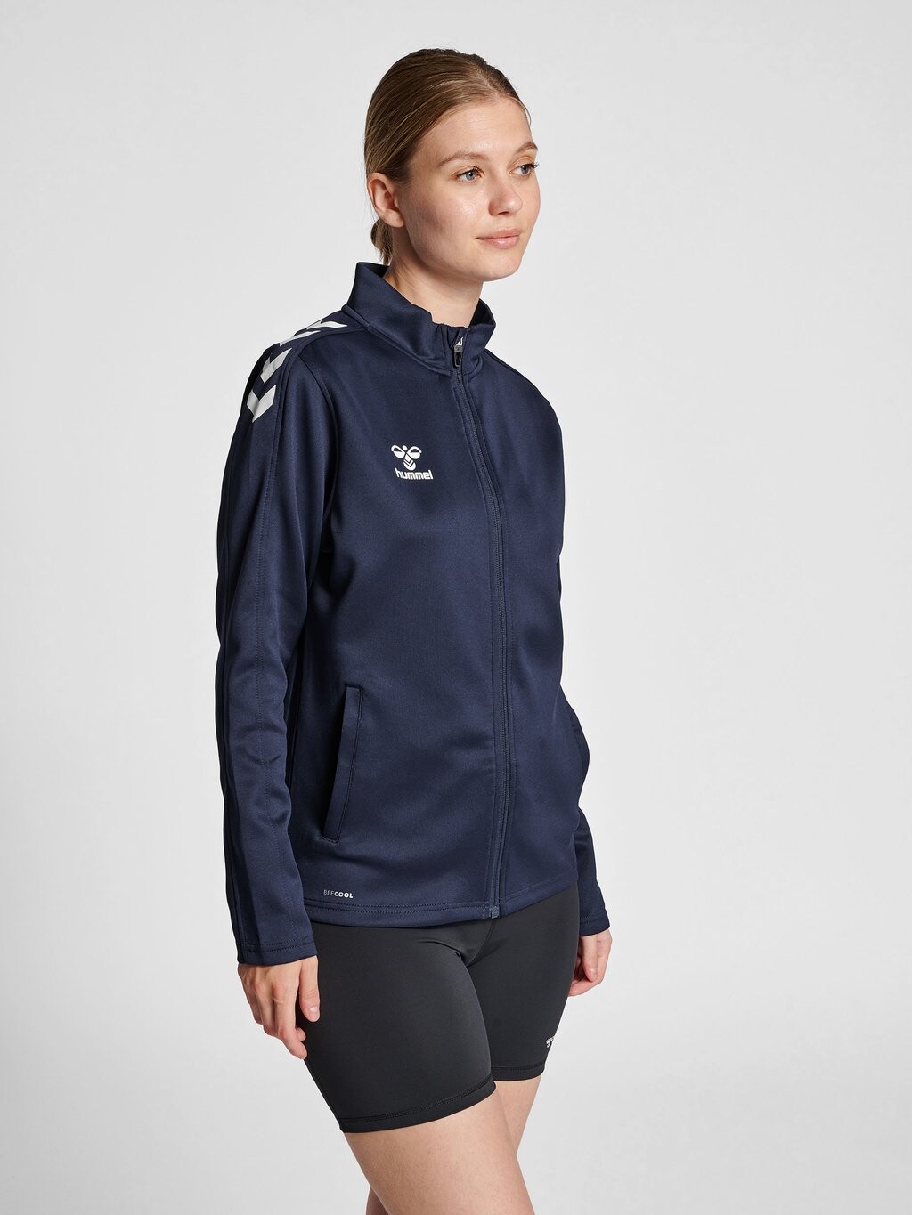 

Спортивная куртка Hummel, серо-голубой