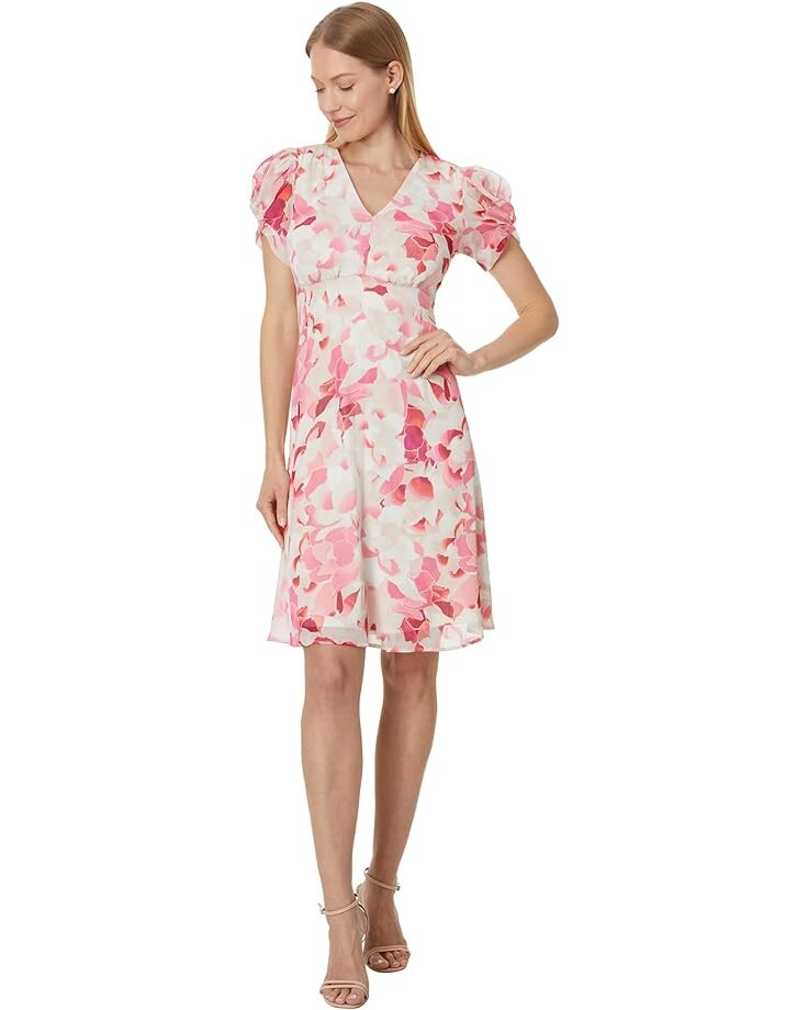 

Платье Calvin Klein Short Chiffon with Puff Sleeve, цвет Hibiscus Multi
