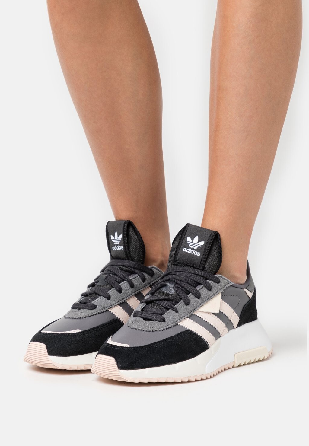 

Кроссовки adidas Originals