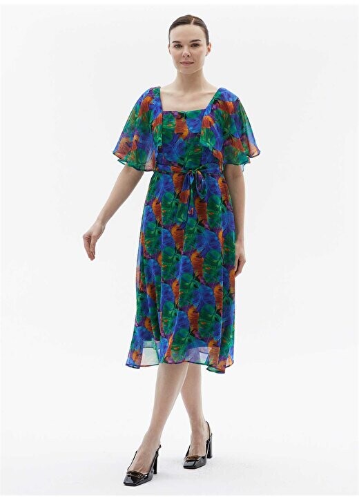 

Стандартное женское платье Saks с круглым вырезом и принтом 24YSL7439 Selen