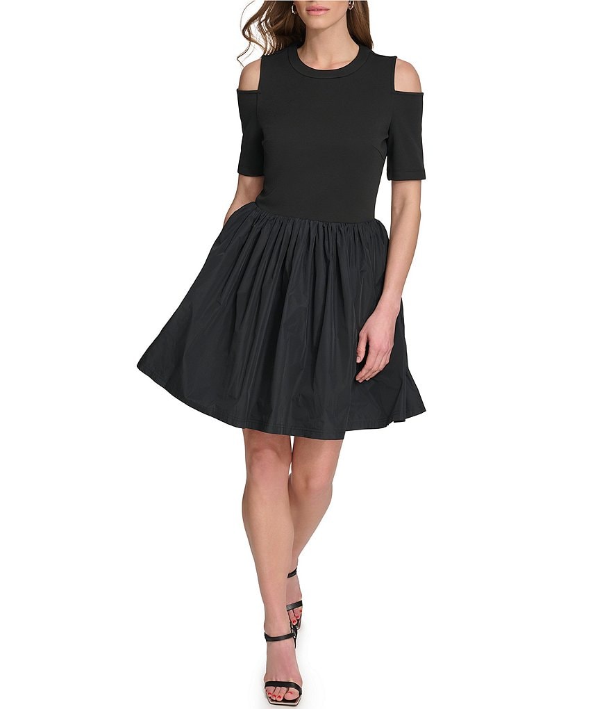 Платье из смешанного материала из поплина с короткими рукавами и вырезами DKNY, черный