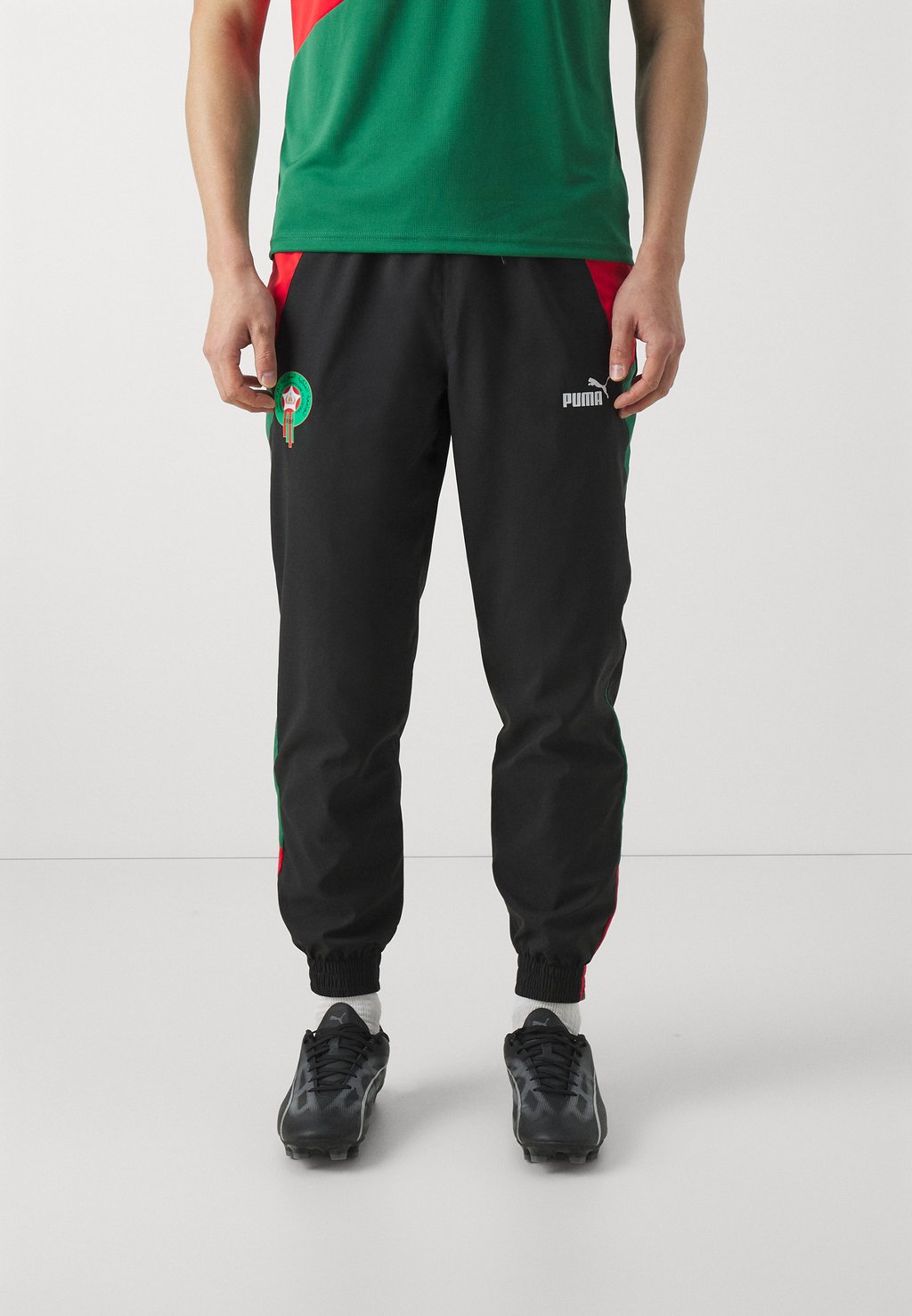 цена Спортивные брюки Morocco Pants Puma, цвет black/vine/for all time red