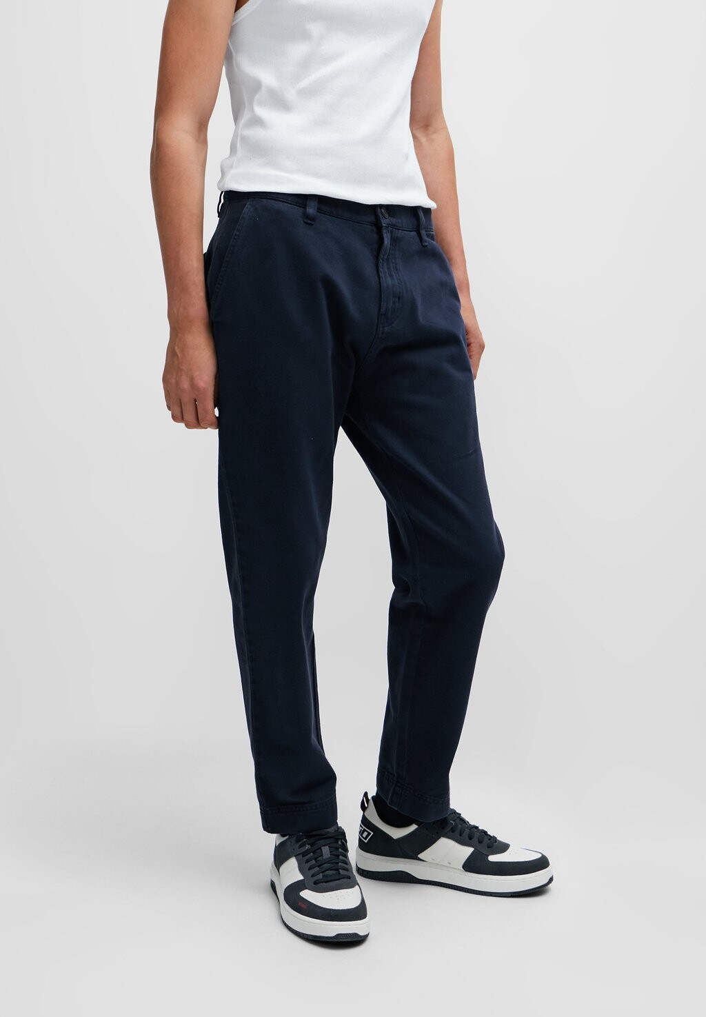 

Брюки HUGO, цвет dark blue