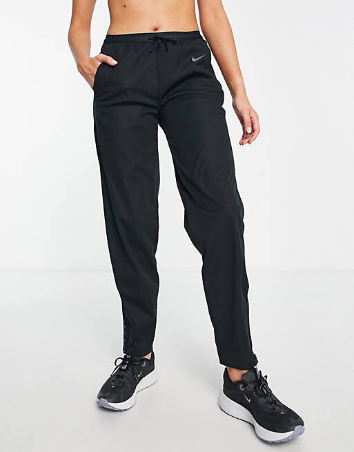 

Черные джоггеры Nike Running Run Division Storm-FIT