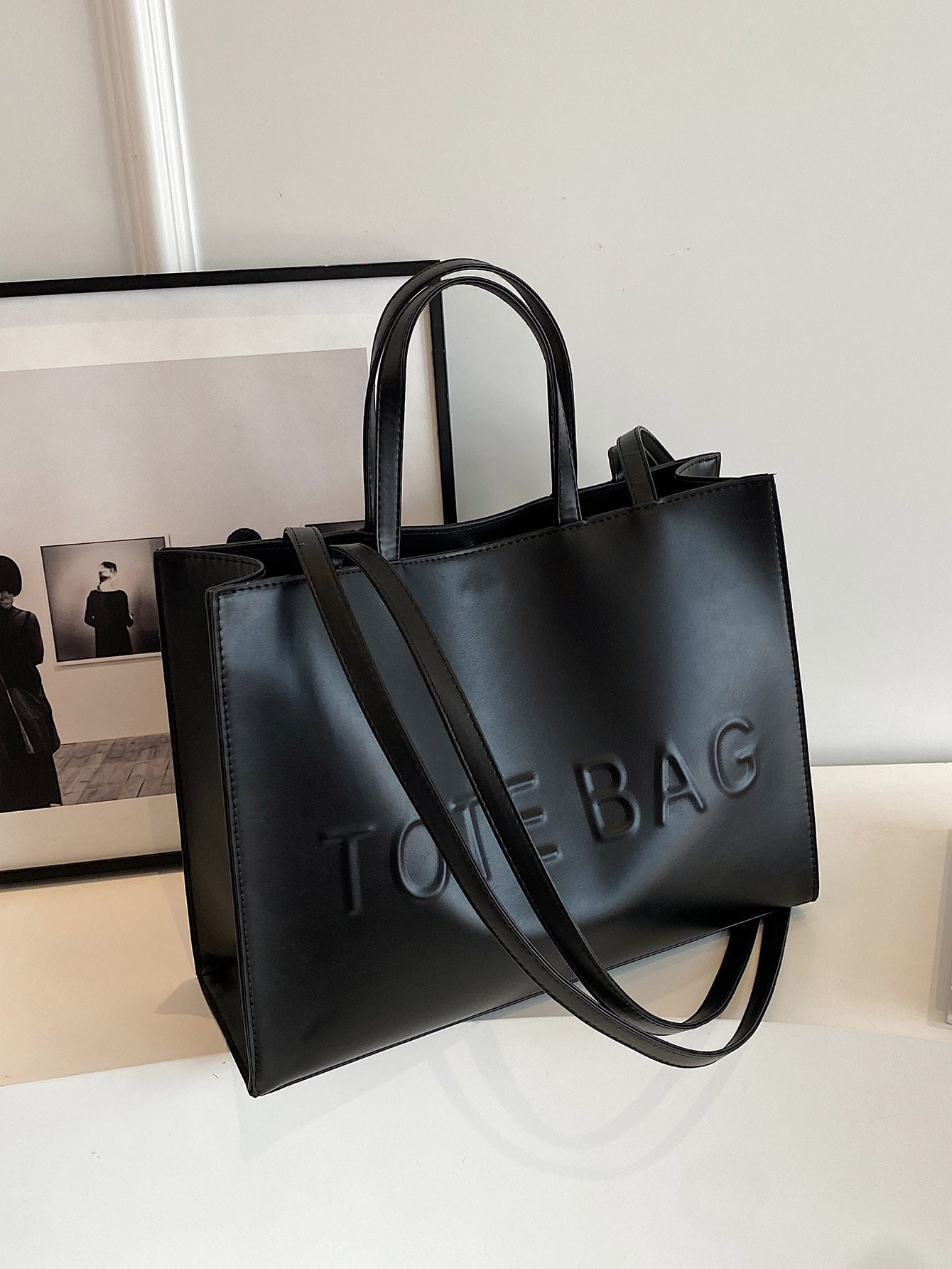Модная большая сумка большой емкости с буквенным принтом, черный новая модная холщовая сумка тоут 2021 большая вместительная простая иностранная стильная большая брендовая сумка через плечо женская сумка