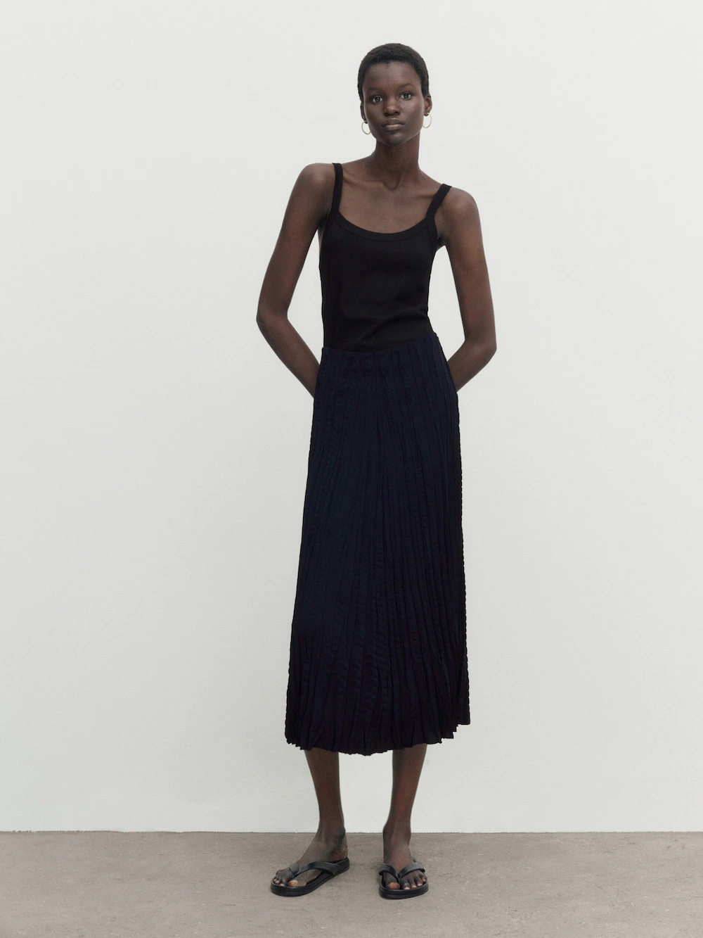 

Юбка Pleated Midi Massimo Dutti, темно-синий