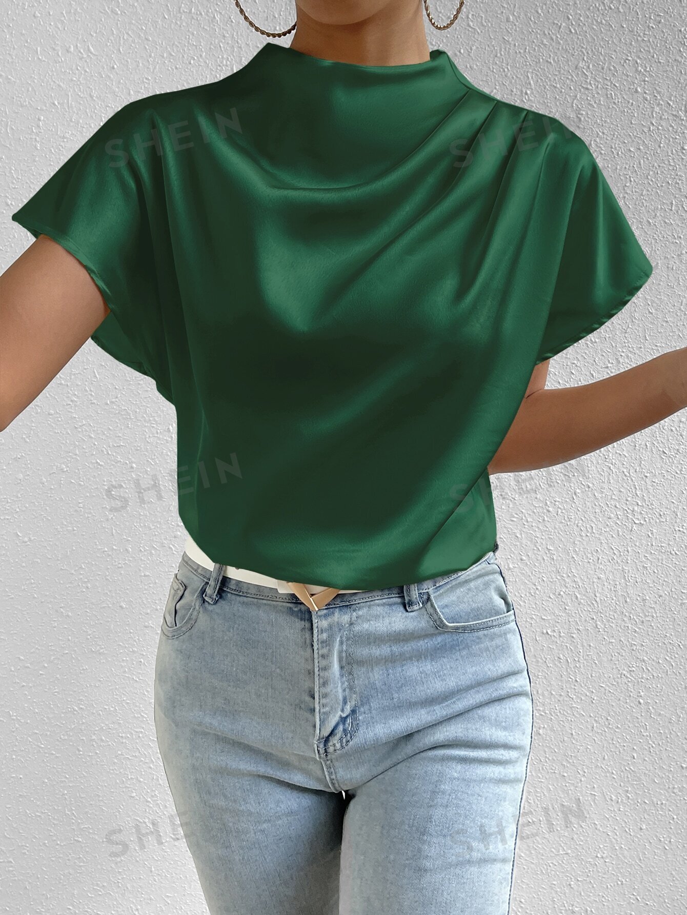 цена SHEIN Frenchy однотонная повседневная рубашка с круглым вырезом и рукавами «летучая мышь», зеленый