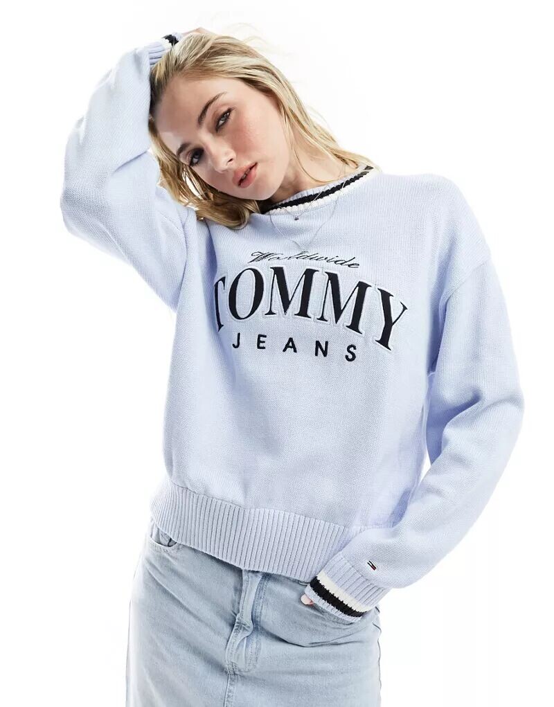 

Синий университетский свитер Tommy Jeans